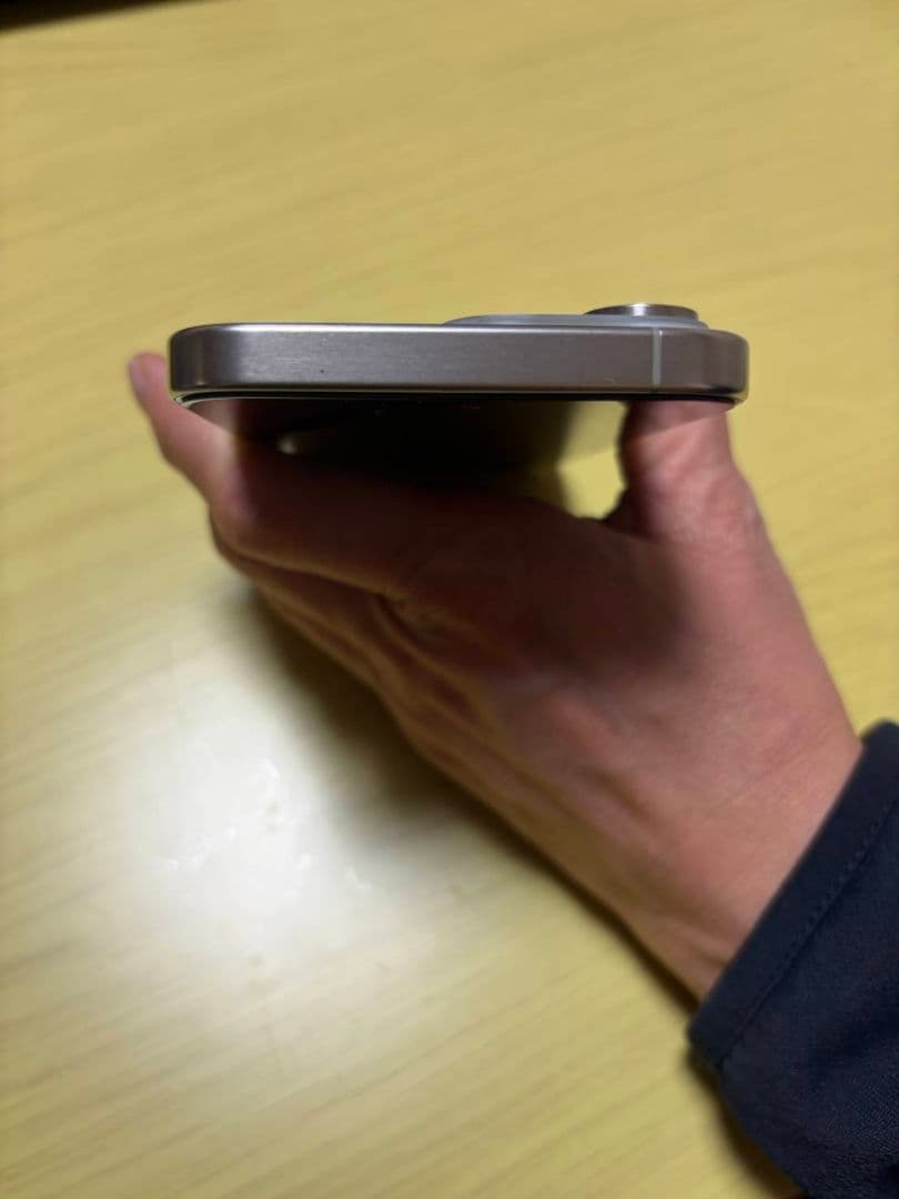 【美品】Apple iPhone 15 pro max 256GB SIMフリー