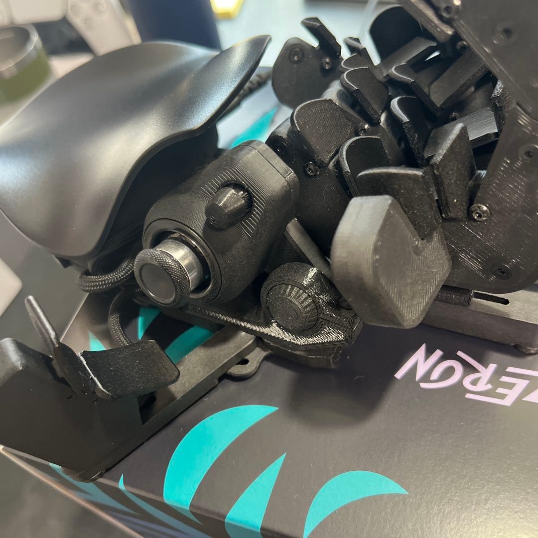 Azeron Cyborg2 ゲーミングキーパッド 左手用デバイス