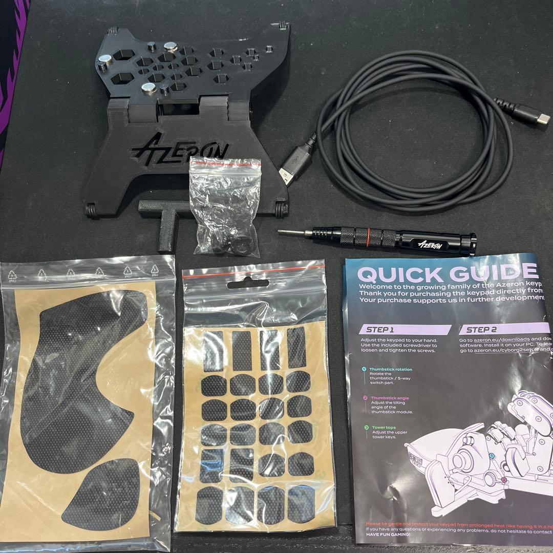 Azeron Cyborg2 ゲーミングキーパッド 左手用デバイス