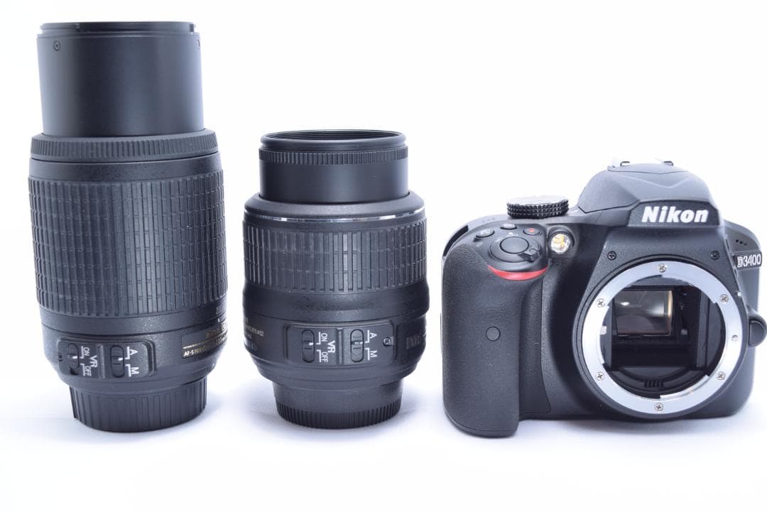 ②Nikon D3400 デジタル一眼レフ　Wレンズセット　手振れ補正レンズ付き