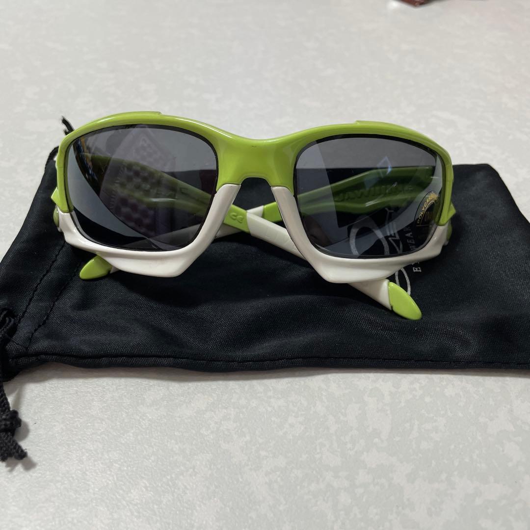 OAKLEY スポーツサングラス グリーン/ホワイト 巾着袋付き