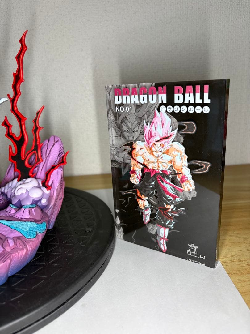 ドラゴンボールフィギュア超サイヤ人 孫悟空リペイント2D 1体限定　ピンク