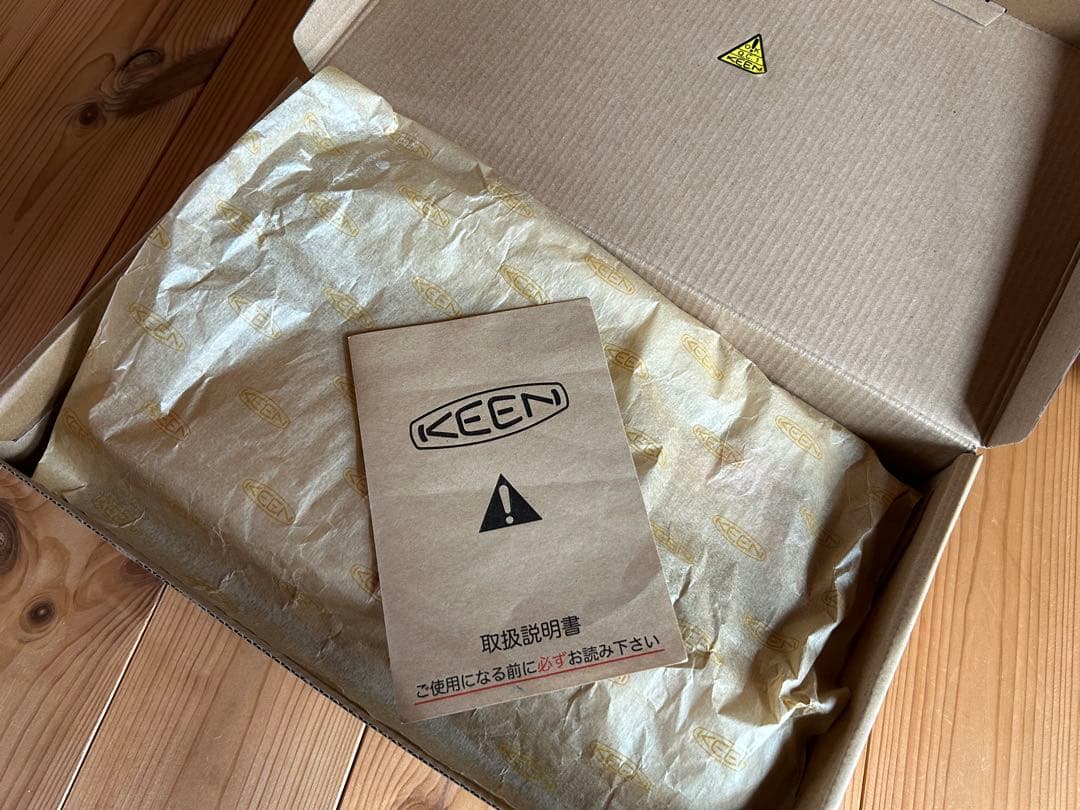 ＳＫＯＬＯＣＴ×ＫＥＥＮ ＵＮＥＥＫ ２７.５センチ サンダル スコロクト