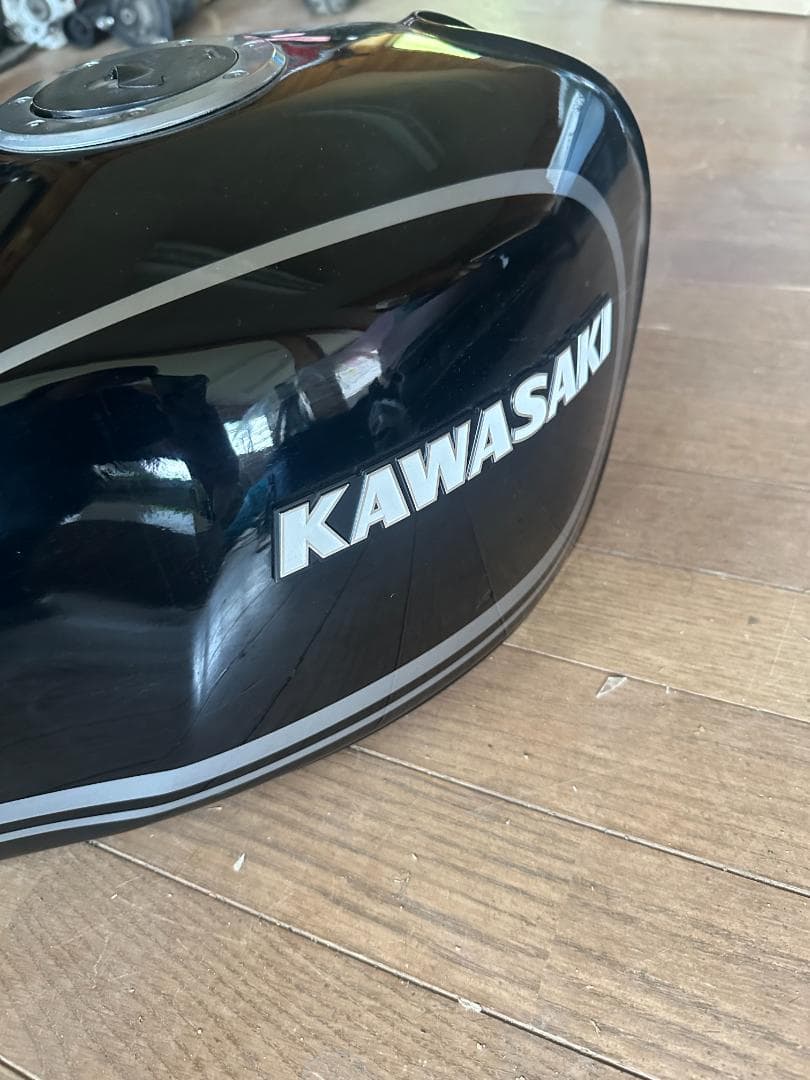 ゼファー400 外装セット 黒 タンク サイドカバー カウル