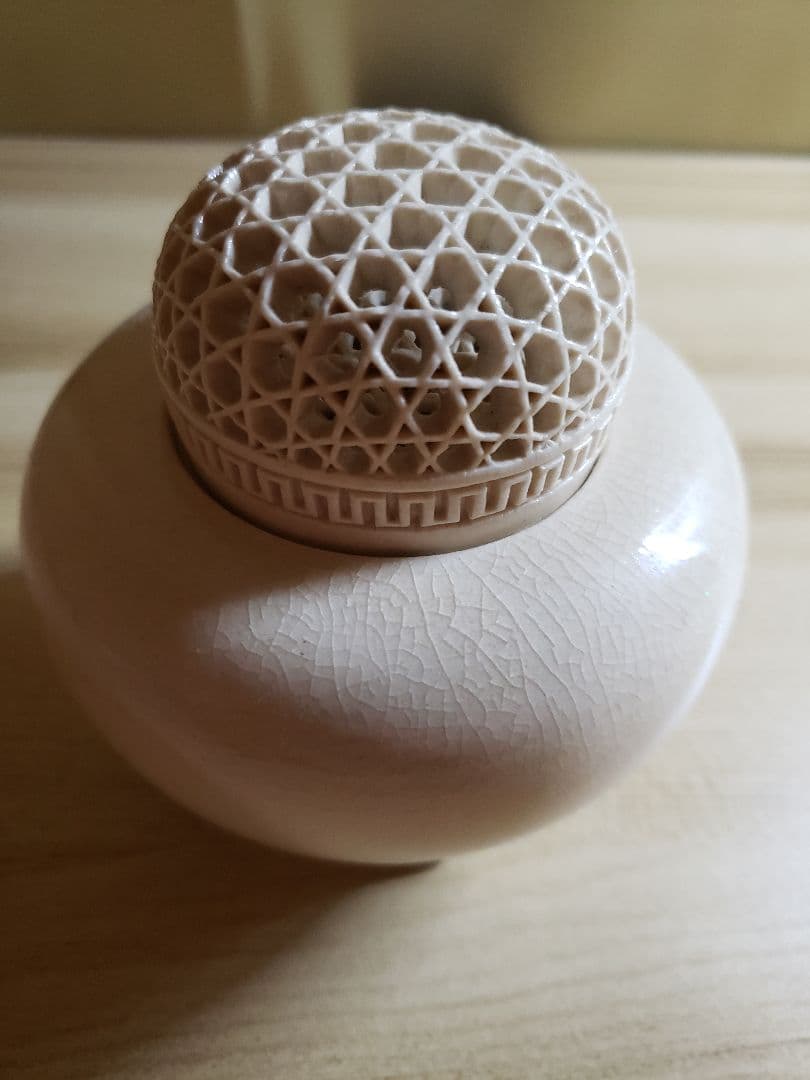 薩摩焼　白磁三足香炉　光石作