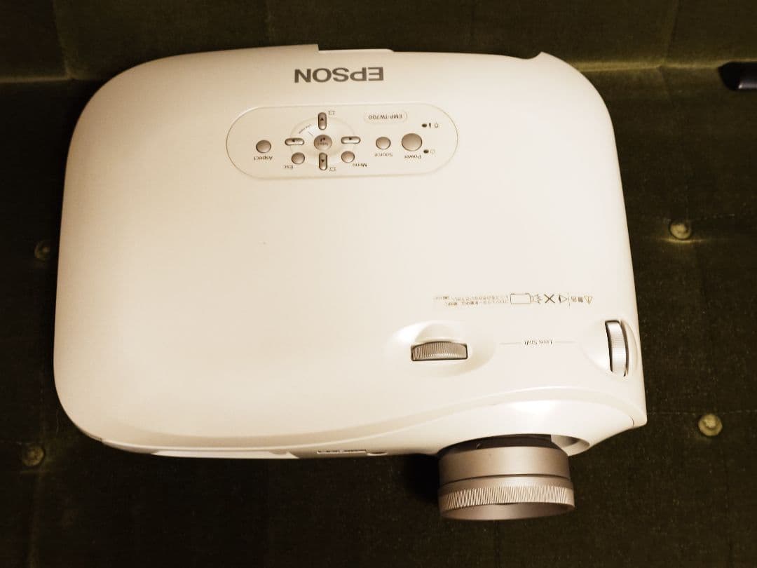 EPSON プロジェクター 本体 EMP-TW700