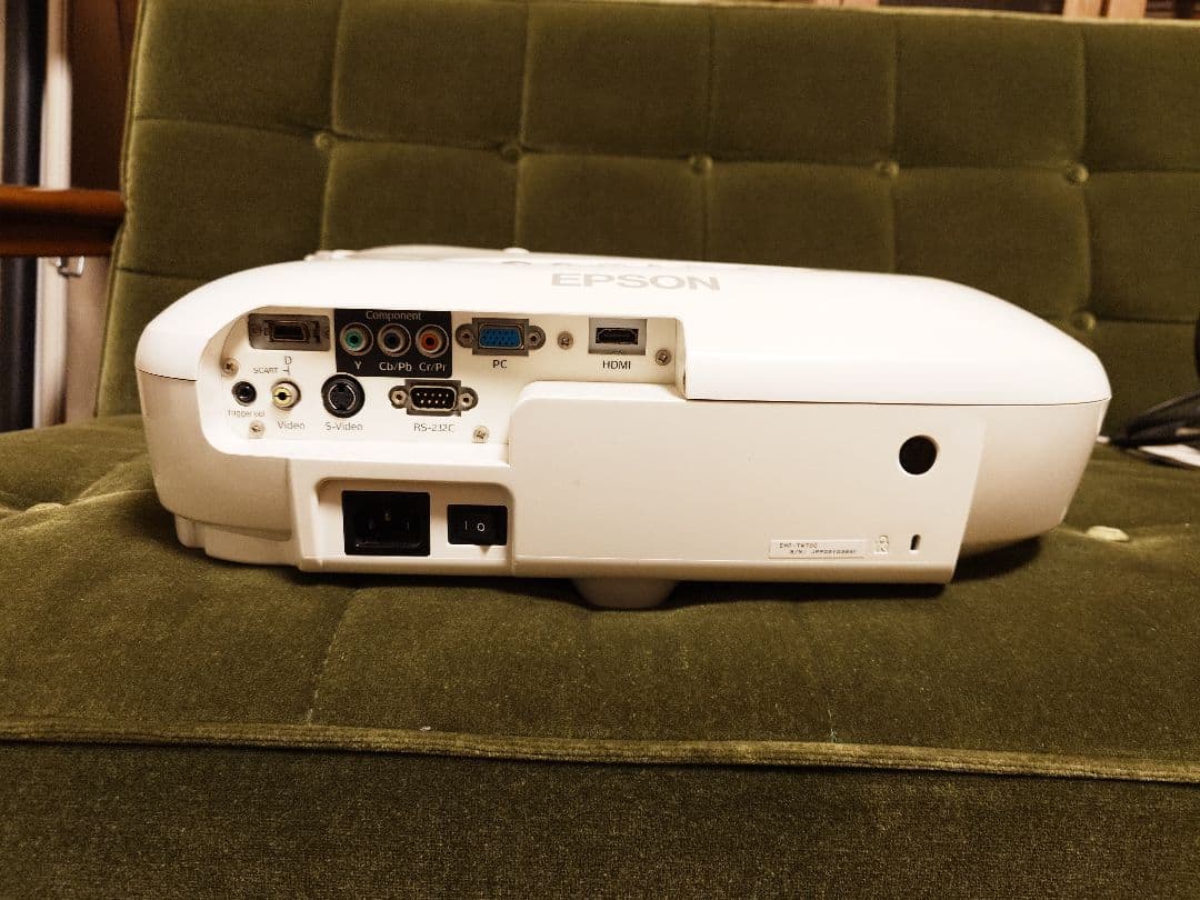 EPSON プロジェクター 本体 EMP-TW700