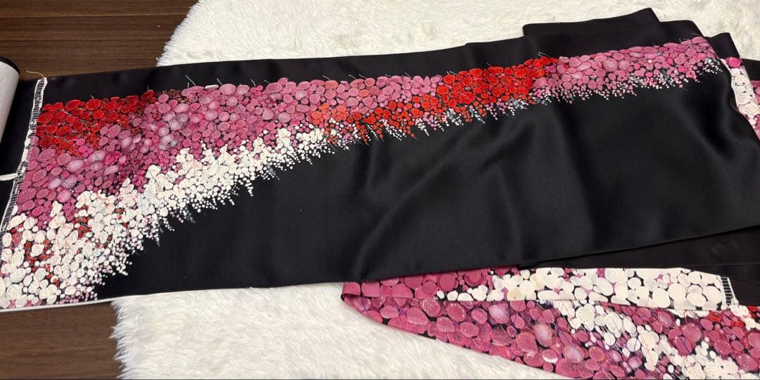 河藤縮緬特選　着尺　梅柄　本場浜ちりめん