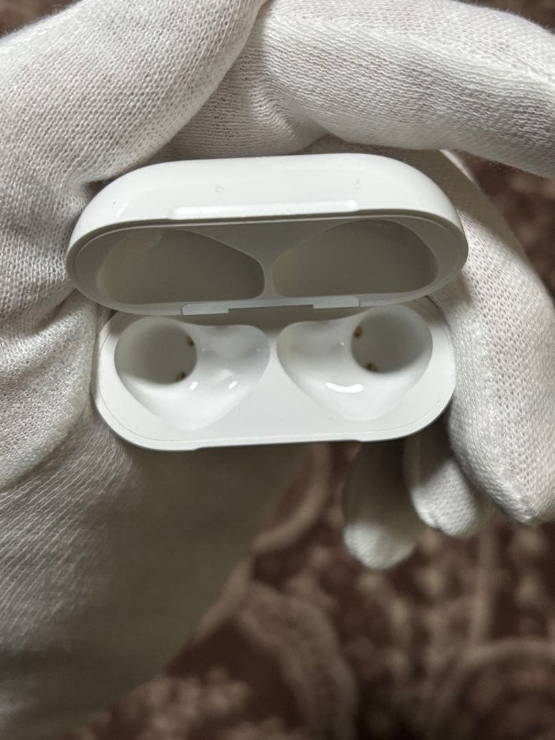 AirPods4 MXP63J/A アクティブノイズキャンセリング非搭載