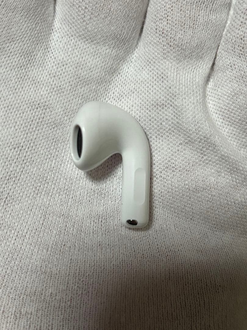 AirPods4 MXP63J/A アクティブノイズキャンセリング非搭載