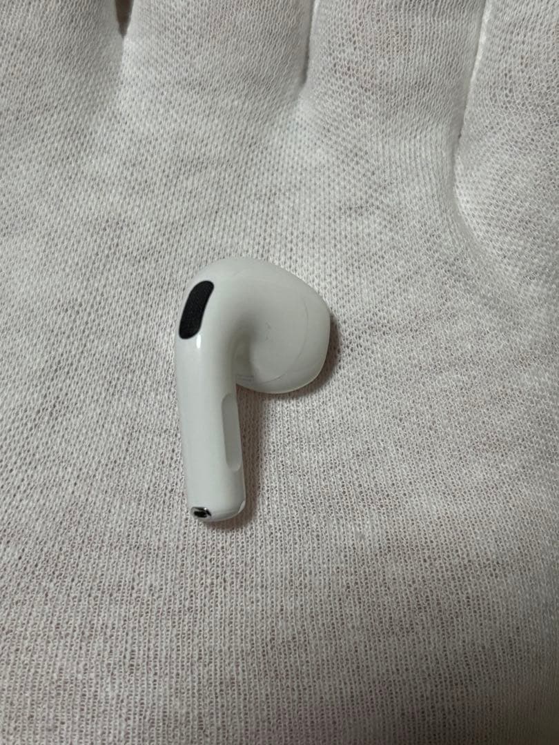 AirPods4 MXP63J/A アクティブノイズキャンセリング非搭載