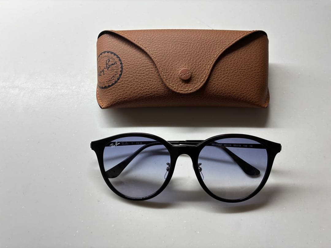 Ray-Ban RB 4334D サングラス　新品未使用