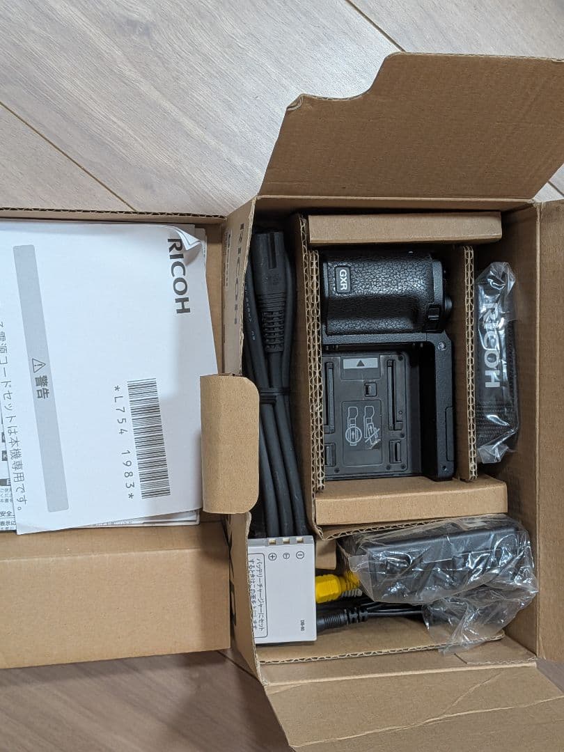 RICOH GXR デジタルカメラ 本体