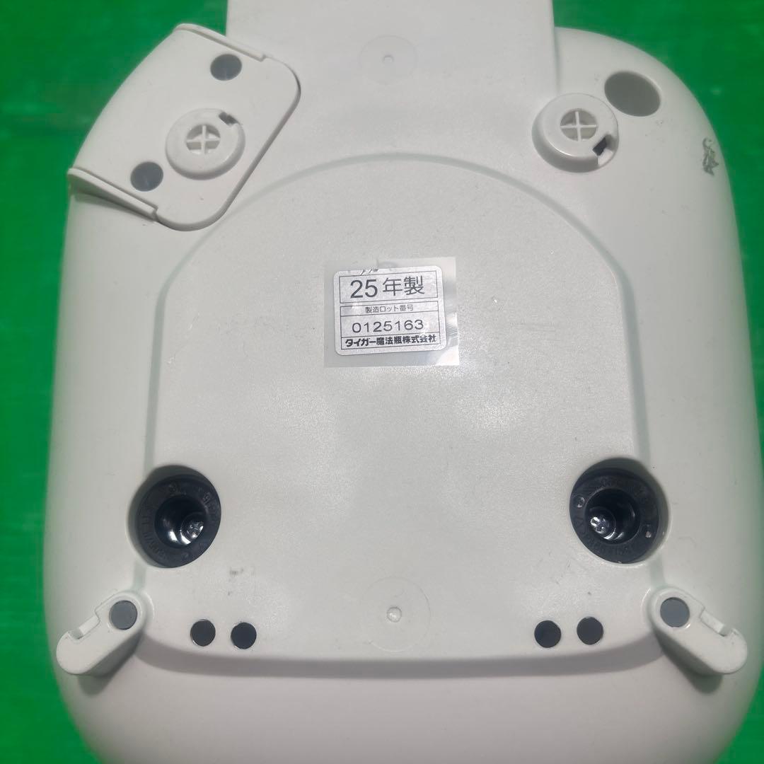 極美品 TIGER 炊飯器 JBS-A055 3号炊 2025年製