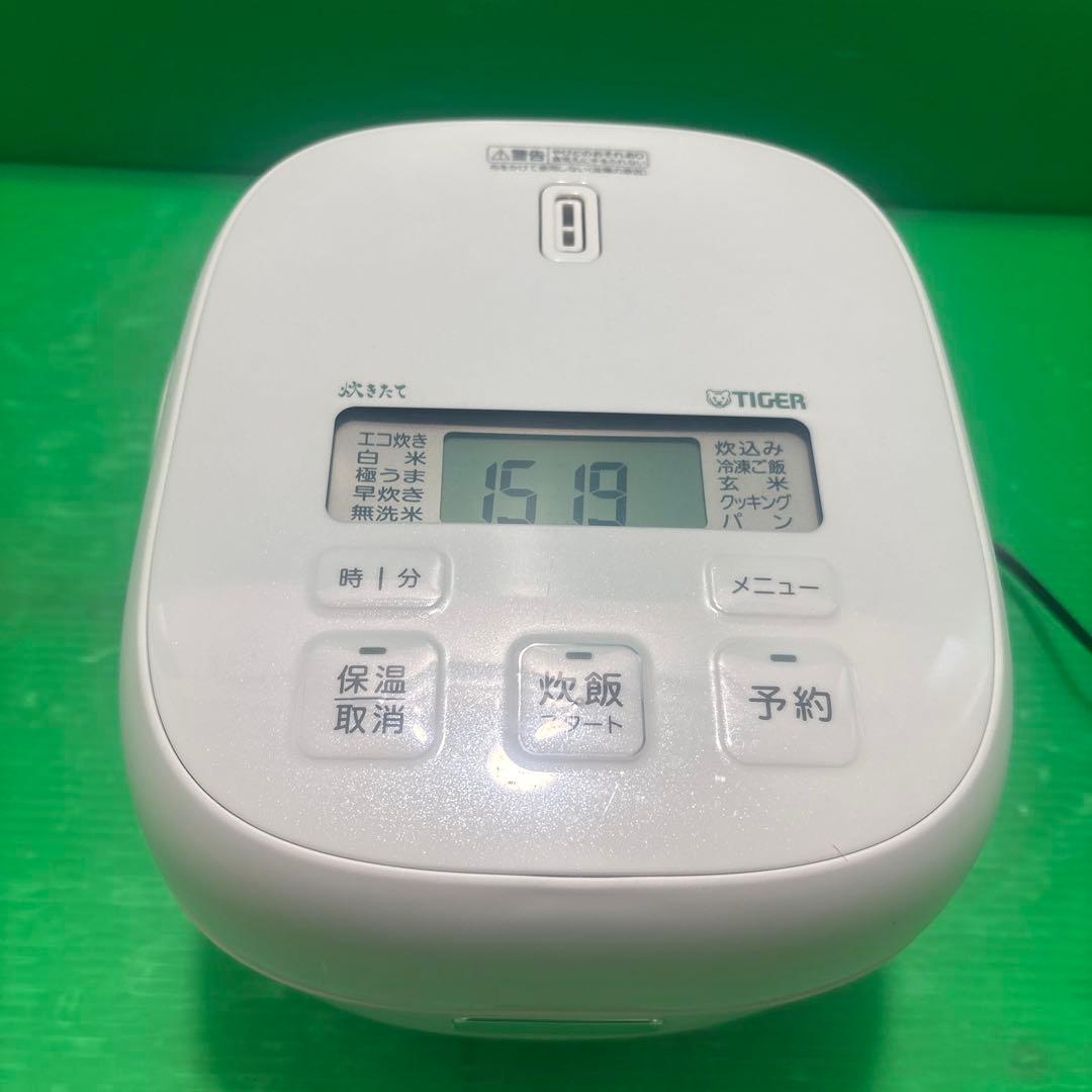 極美品 TIGER 炊飯器 JBS-A055 3号炊 2025年製