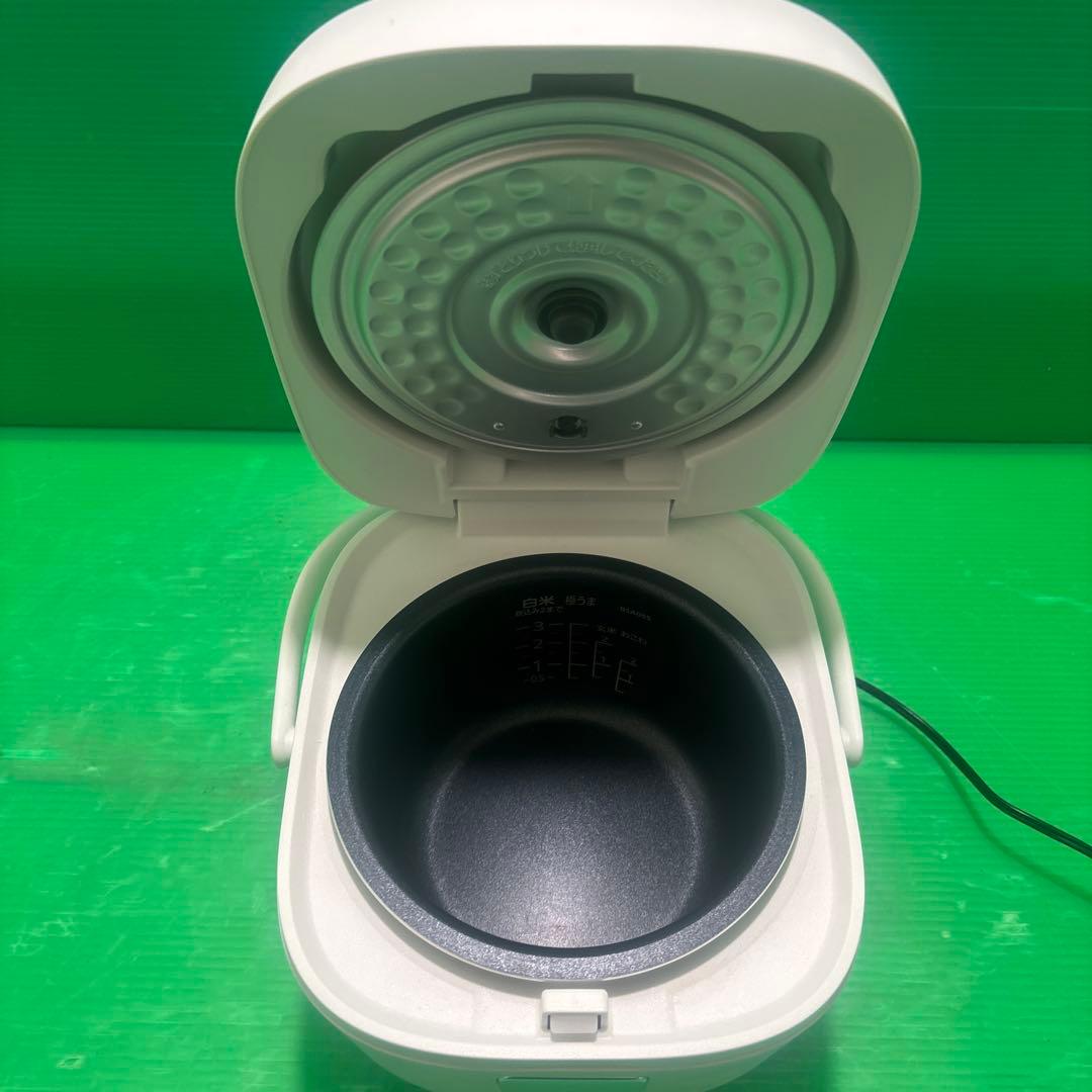 極美品 TIGER 炊飯器 JBS-A055 3号炊 2025年製