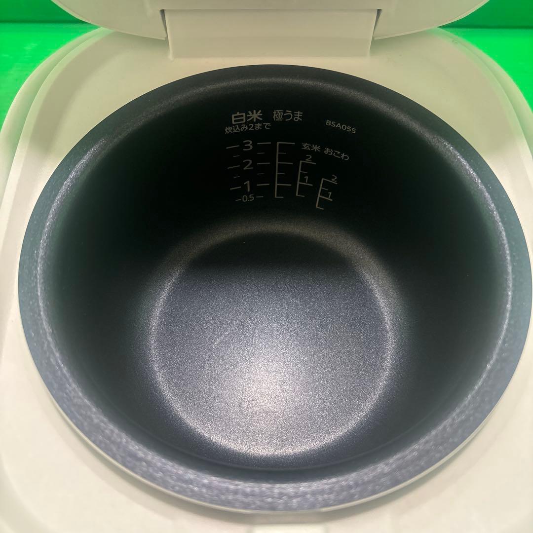極美品 TIGER 炊飯器 JBS-A055 3号炊 2025年製