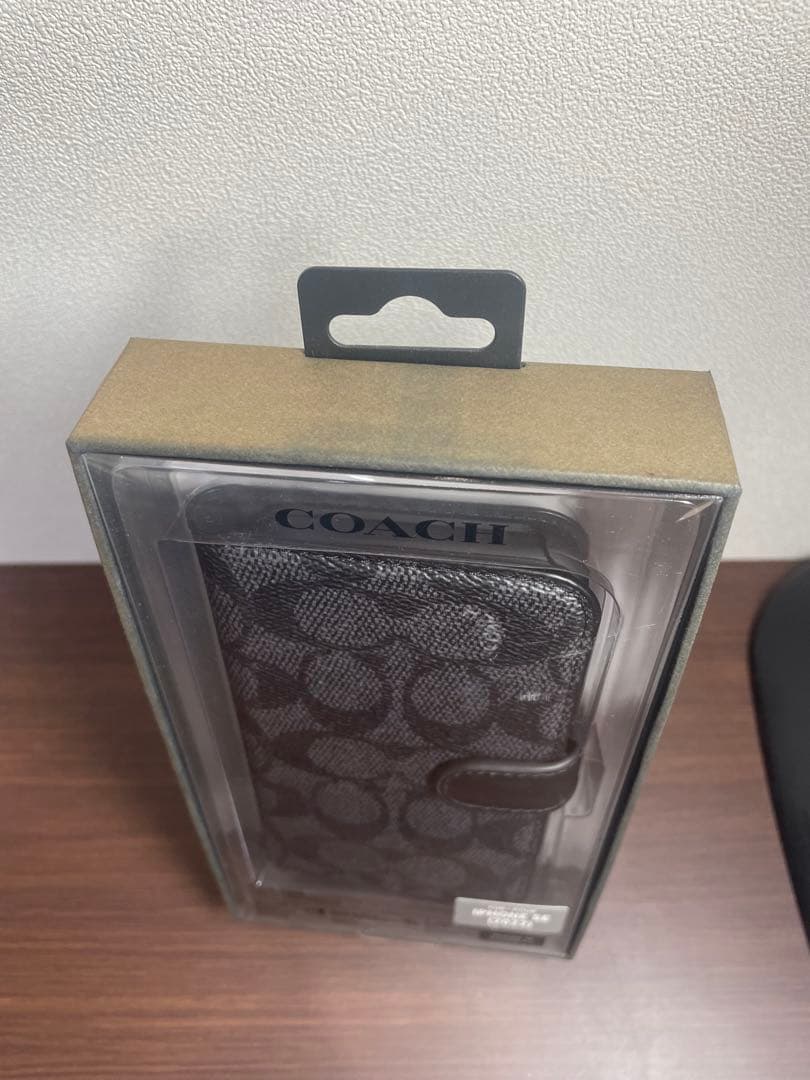 COACH iPhone SE/8/7 手帳型ケース