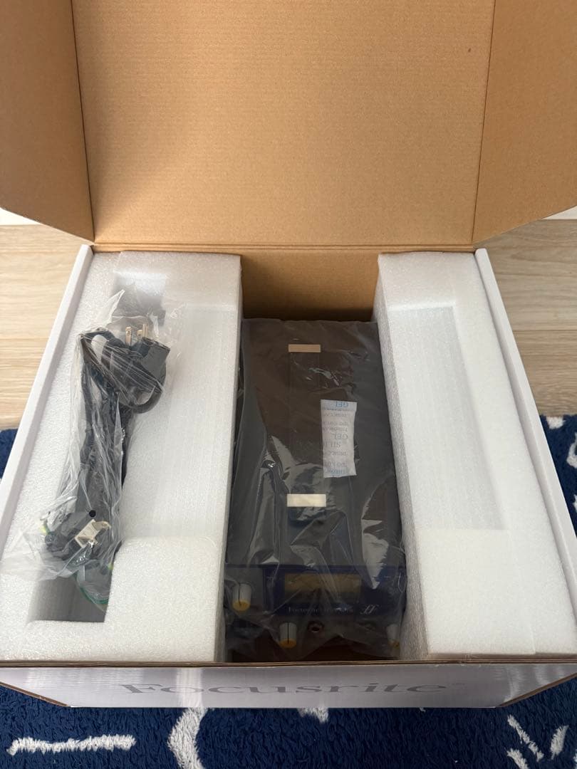 【新品同様！】Focusrite ISA One マイクプリアンプ