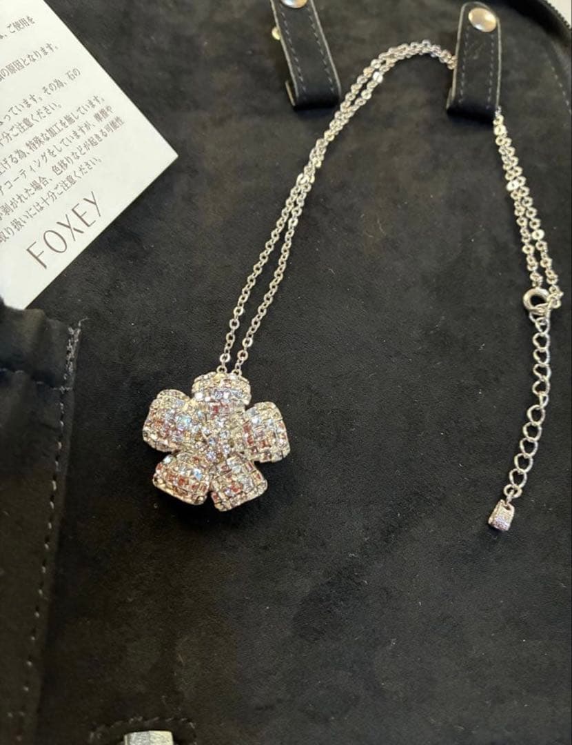 FOXEYフォクシー ネックレス＆ブローチ