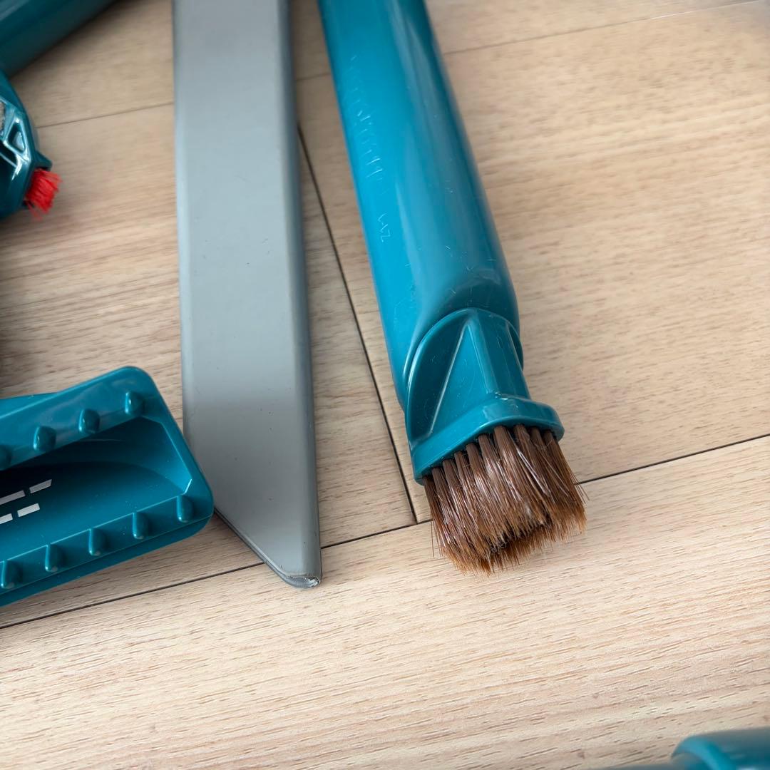 マキタ 充電式クリーナー CL184DZ (バッテリ・充電器はなし）