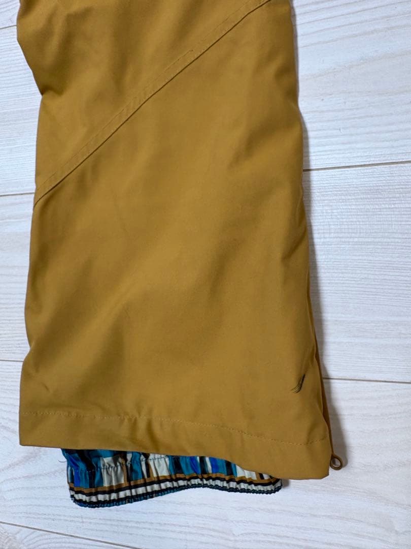 スノボウェア　ROXY 上下Mサイズ