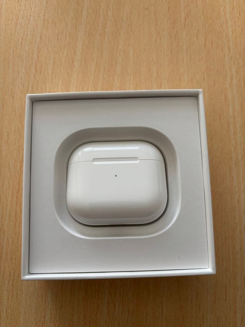 【最終値下げ】AirPods 第3世代 / イヤホン美品