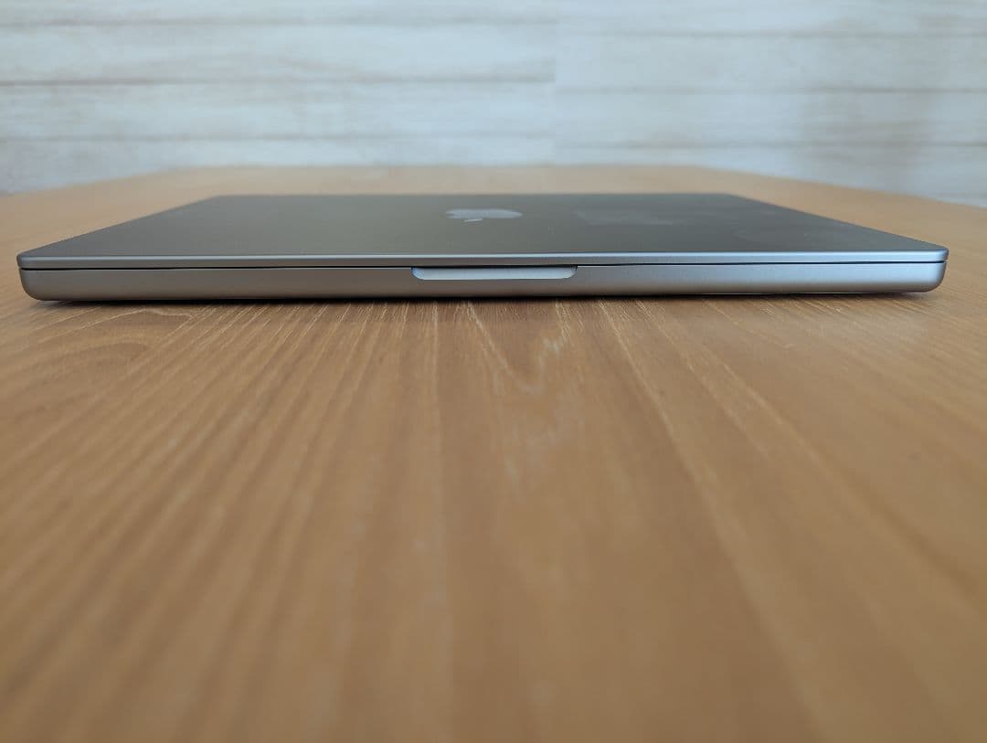 MacBook Pro 14インチ 2021 M1シルバー 16GB/512GB