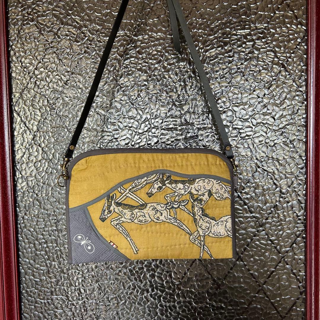 ミナペルホネン　通帳特大バッグ　キルト　papurikko マスタード