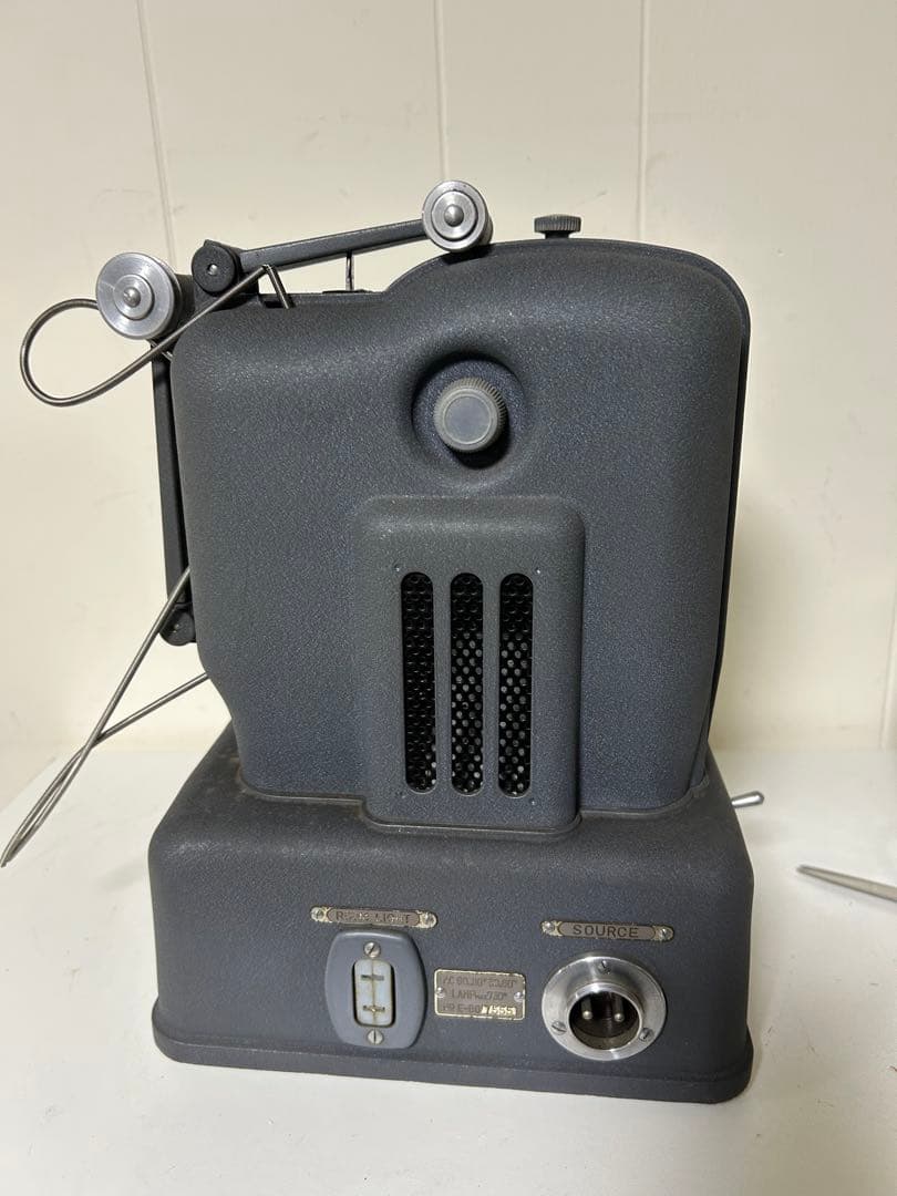 ELMO製　8mm　映写機　プロジェクター　E-80