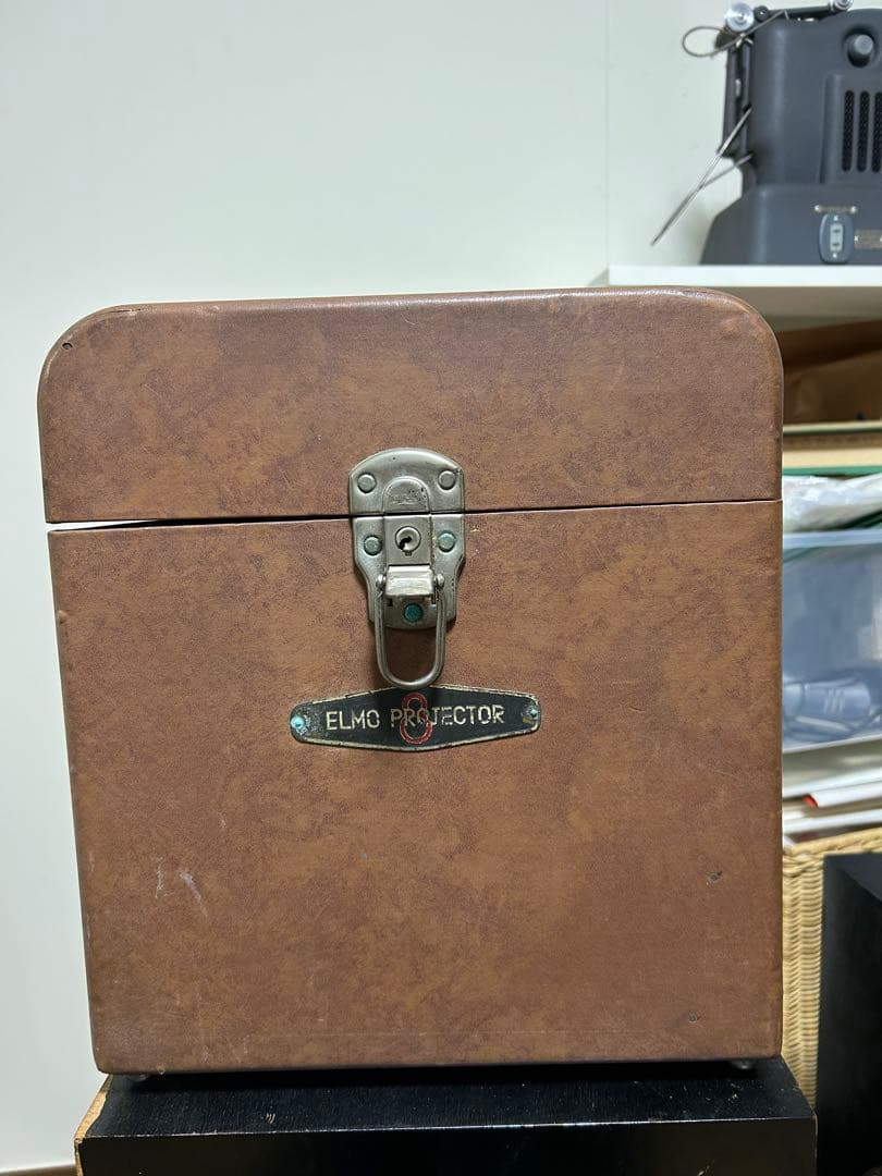 ELMO製　8mm　映写機　プロジェクター　E-80