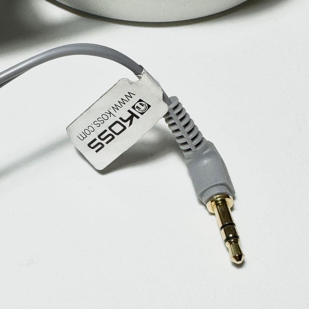 Supreme KOSS シルバー 有線ヘッドホン 収納ケース付き