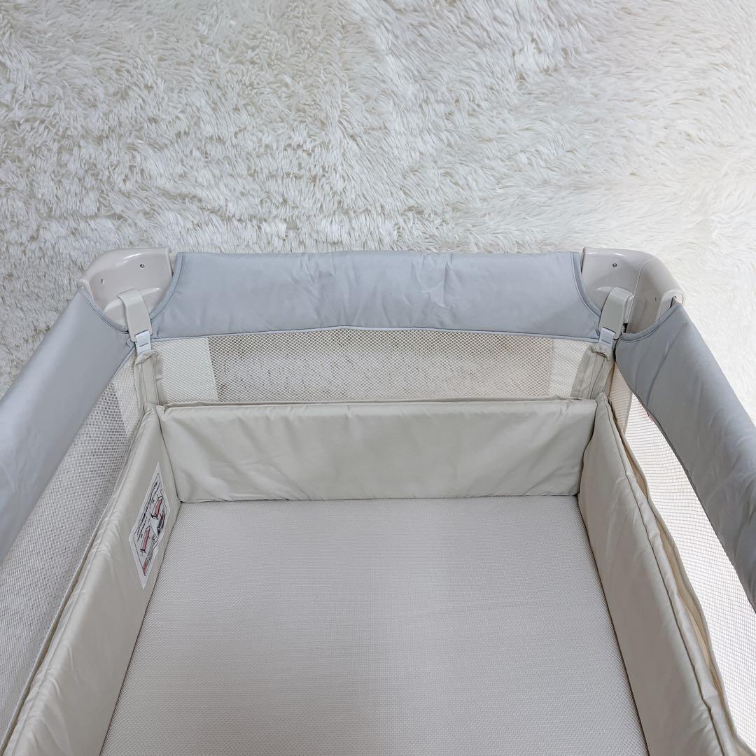 アップリカ　ココネルエアーAB ホワイトグレー