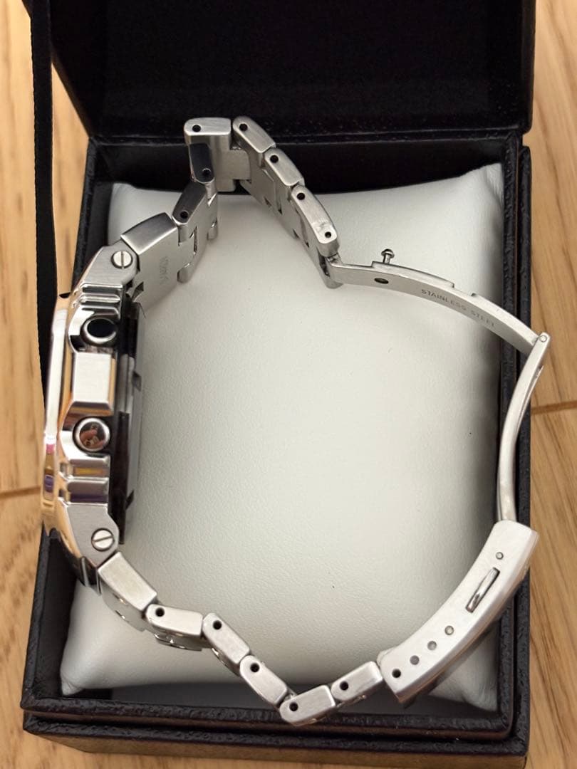 CASIO G-SHOCK GMW-B5000D シルバー メタル