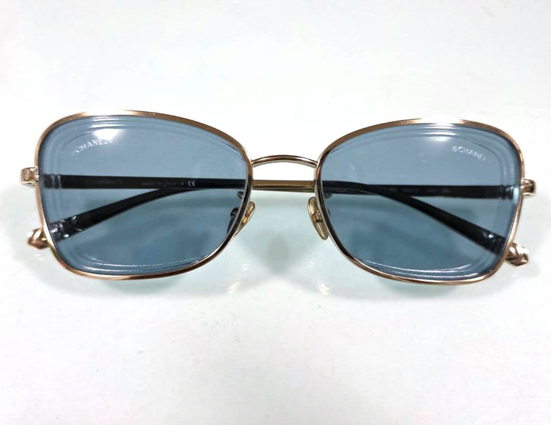 CHANEL 4254 c.395/80 ブルーレンズ　サングラス