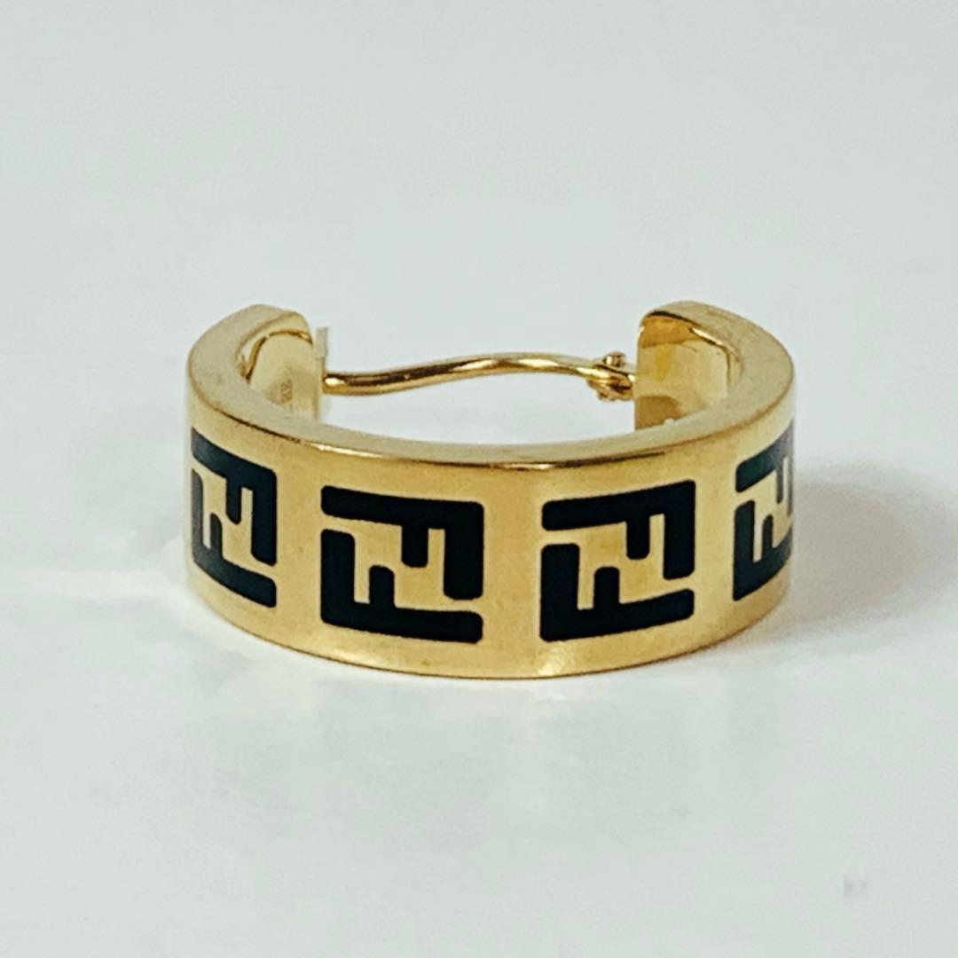 未使用品FENDI フェンディ　フープピアス　ゴールド　ズッカ　片耳