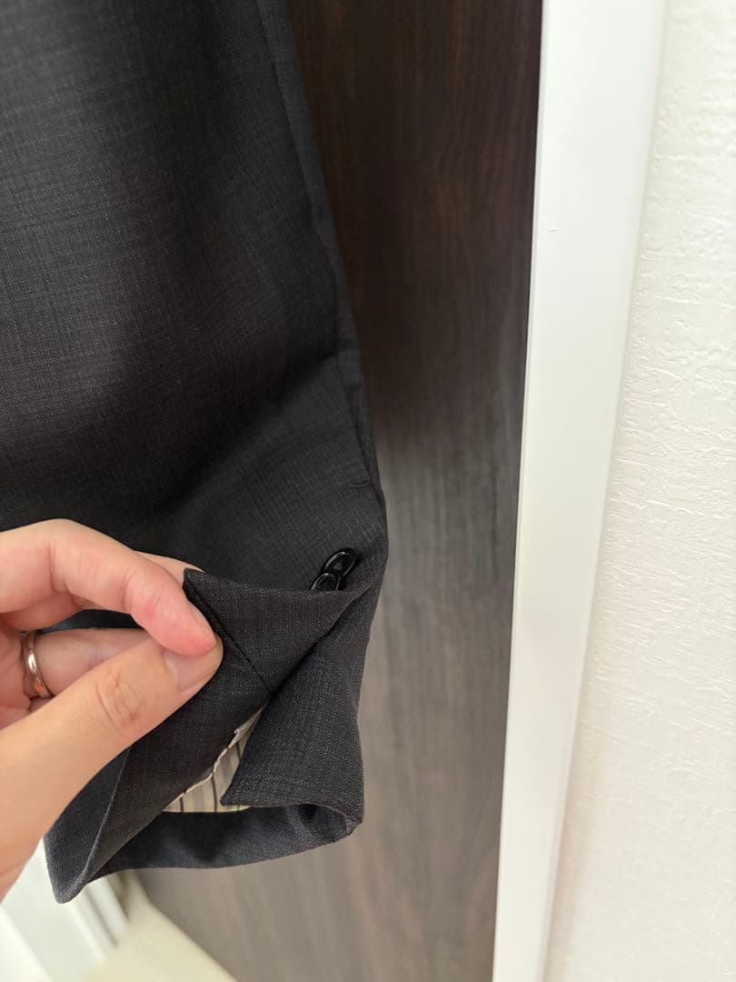 ゼニア　スーツ　チャコールグレー