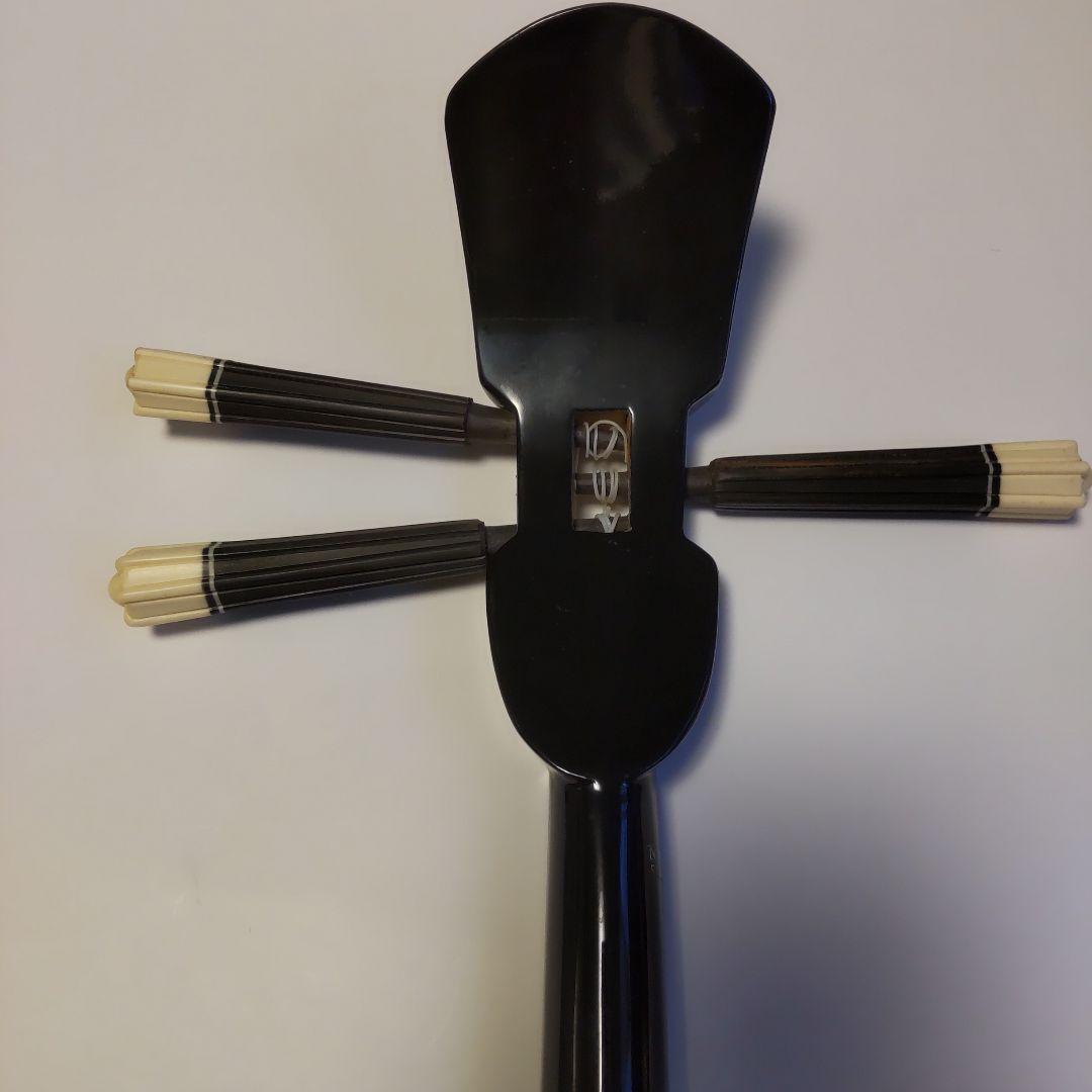 平井！沖縄の伝統的な弦楽器、ヘビ柄 三線 本体＋おまけ(三味線 本体)