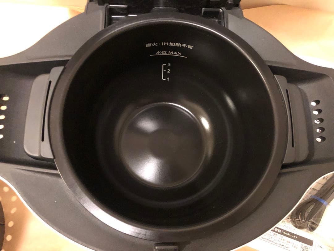 未使用展示品　シャープ ヘルシオ ホットクック KN-HW16F