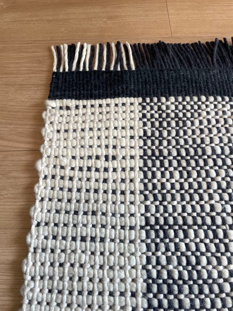 r*n様 【RUGHAUS】Mira ラグ 160×230cm ブラック／完売品