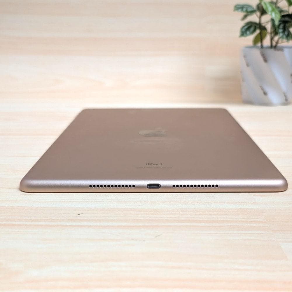 中古 iPad 第8世代 32GB Wi-Fi リカバリー済動作確認済 送料無料