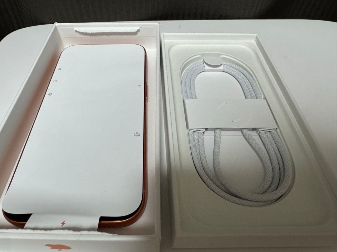 ２月７日値上げ予定　iPhone17Pro 256GB コズミックオレンジ