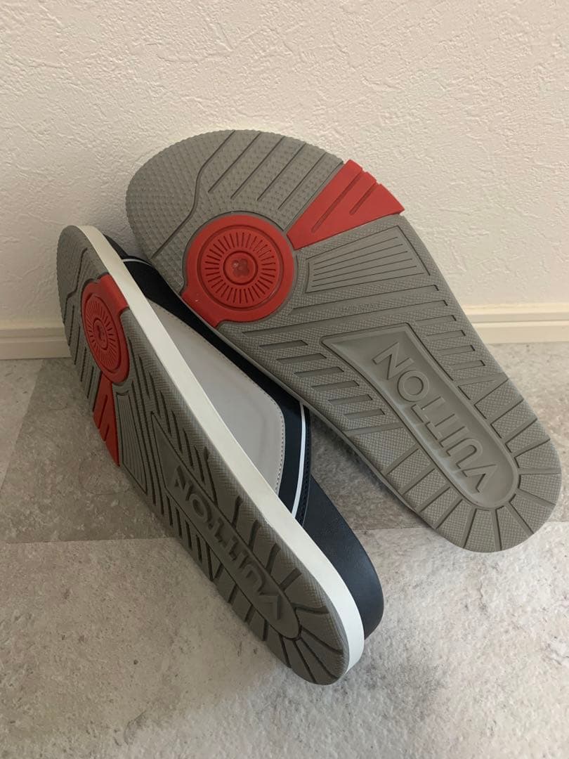 LOUIS VUITTONルイヴィトン LVトレイナー ライン サンダル 44