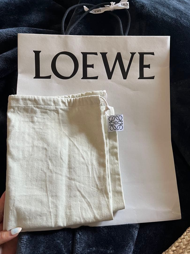 sio様　LOEWE カゴバッグ ホワイト　スモールｓ