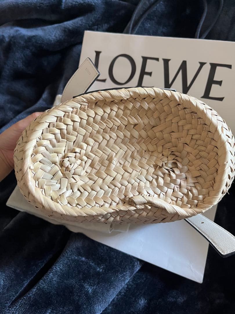 sio様　LOEWE カゴバッグ ホワイト　スモールｓ