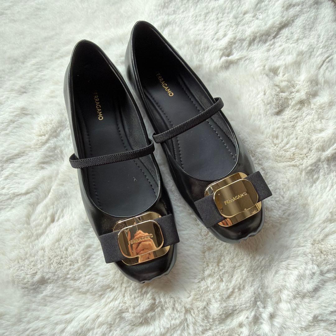 新作デザインフェラガモ　ferragamo バレエシューズフラットシューズ　34