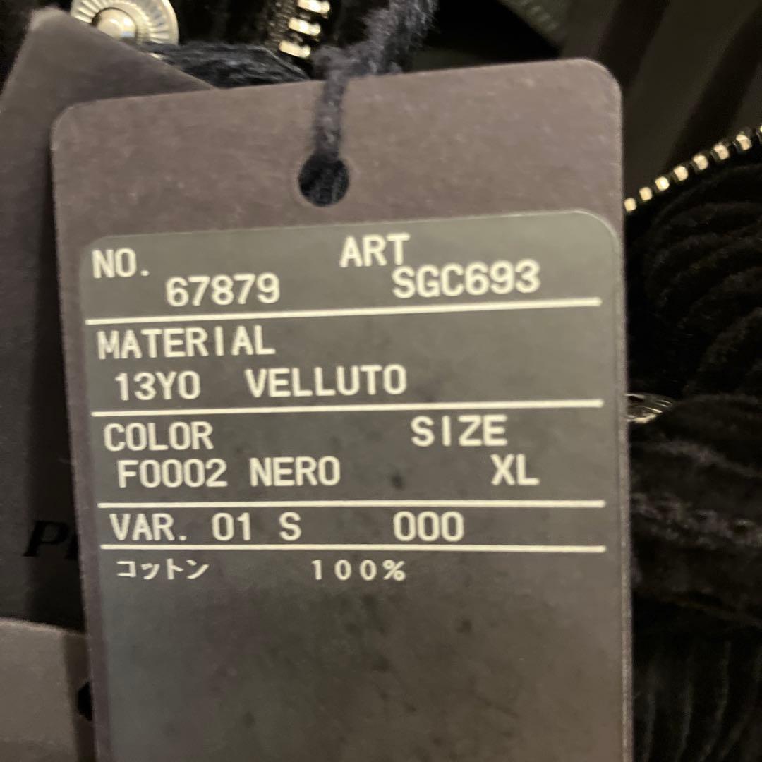 新品❣️24年新作プラダダウンベスト❣️XL黒 コーデュロイ可愛い❣️メンズ