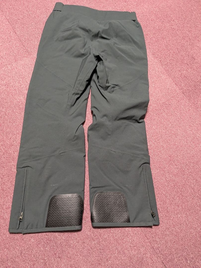 ゴ*太様 25-26モデル　オンヨネ デモ選手　ウェア　Mサイズ