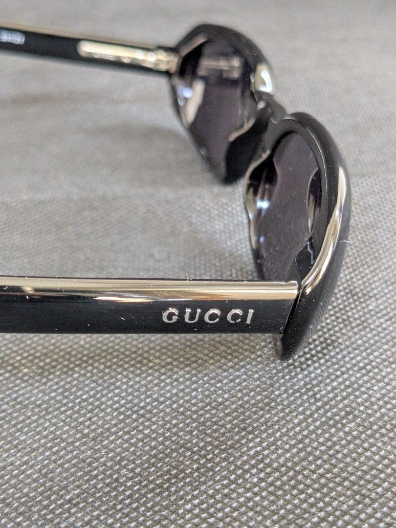 マ*ズ様 GUCCI サングラス 黒 メガネ ケース付 ヴィンテージ