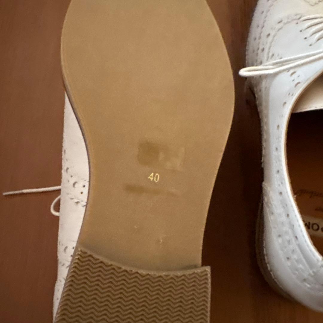 新品未使用APOM ホワイトウィングチップシューズ　40